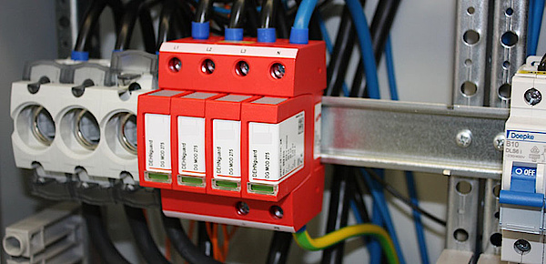 Über­spannungs­schutz bei Dimmerling Elektro- und Sicherheitstechnik e.K in Hünfeld